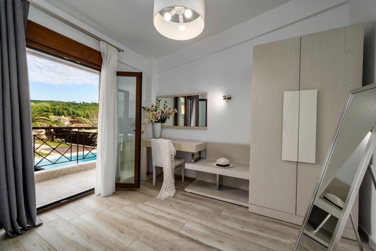 Palmrise Luxury Villas By Travel Pro Services - Nea Skioni Halkidiki Extérieur photo